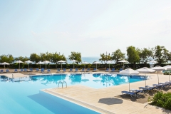 07-Egnatia-Seawater-Family-Pool-in-the-Verdant-Gardens-1-1