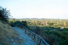 Μονοπάτι στη Σπηλιά του Κύκλπωπα στη Μακρη